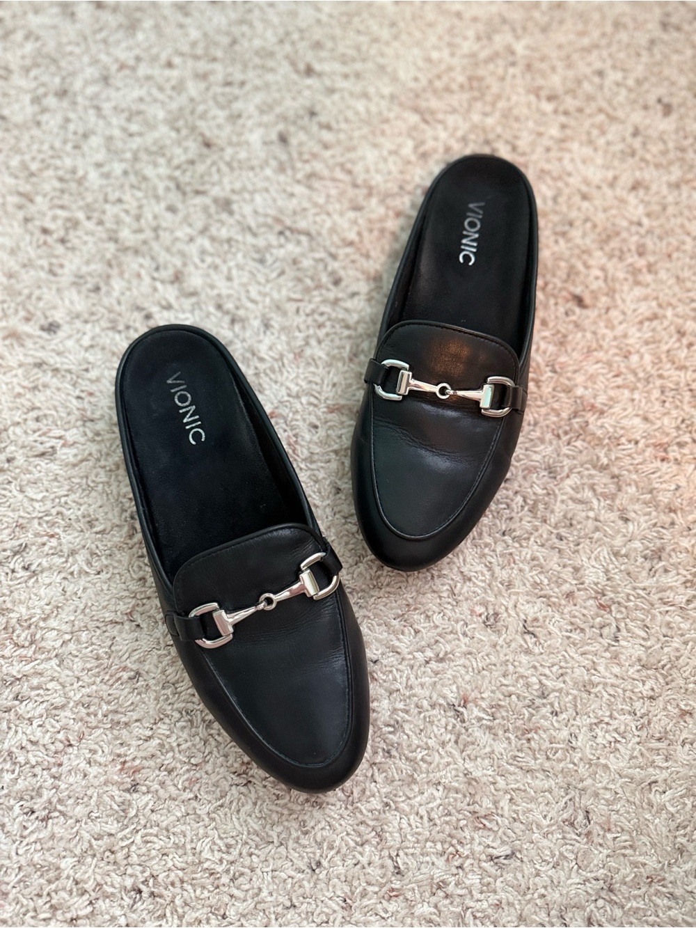 Vionic Adeline Mule (7.5) - Picture 2 of 10